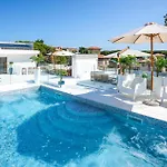 In With Swimming Pool Appartement Pineto