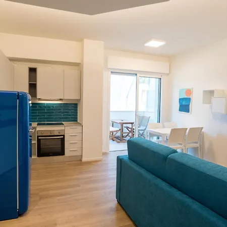 Lovely In With Kitchen Apartament Pineto