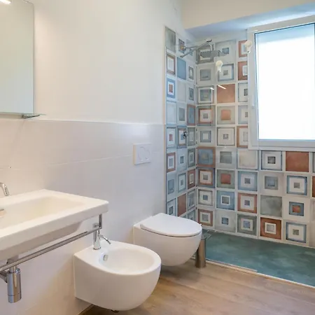 Apartament Lovely In With Kitchen *