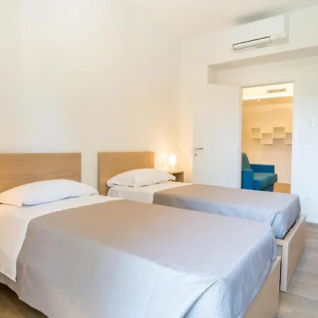 Lovely In With Kitchen Apartament *