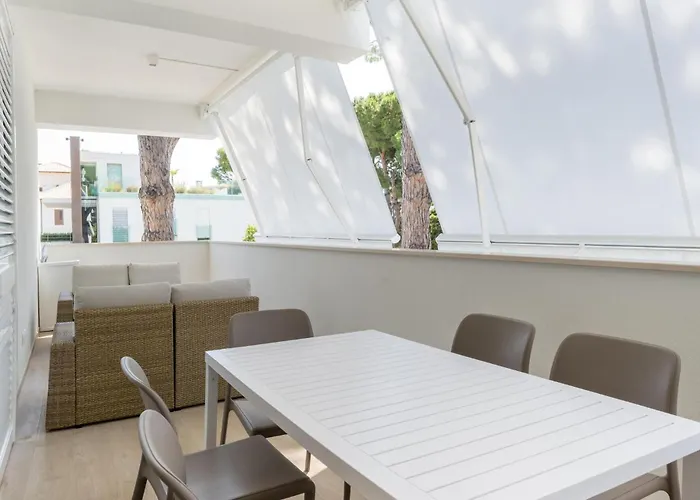 Lovely In With Kitchen