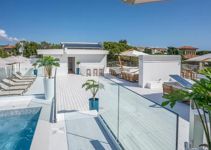 Lovely In With Kitchen *