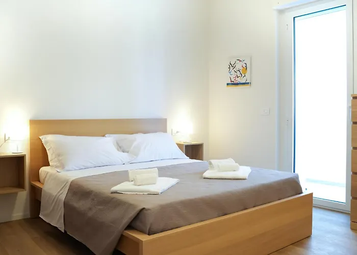 Lovely In With Kitchen Apartman